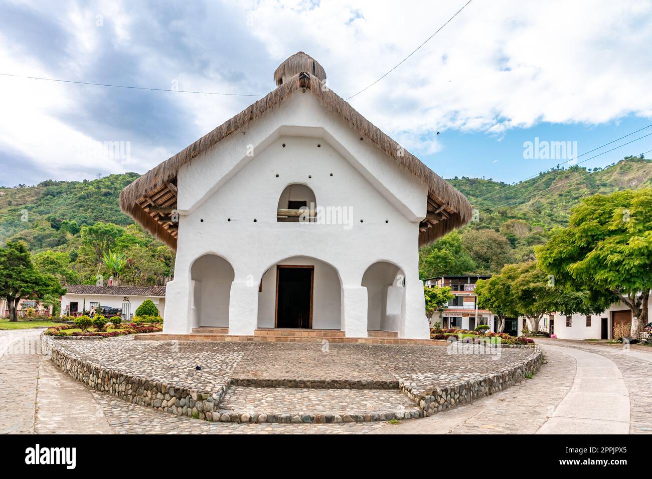 Église Iglesia de San Andres de Pisimbala Banque D'Images