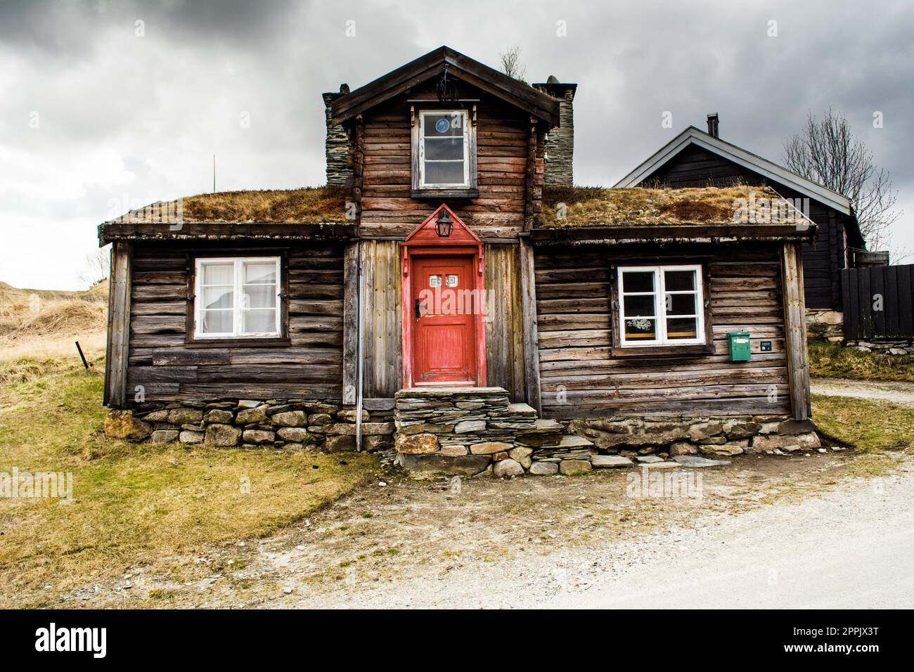 Maison traditionnelle en bois dans le village minier historique de Roros, Norvège Banque D'Images