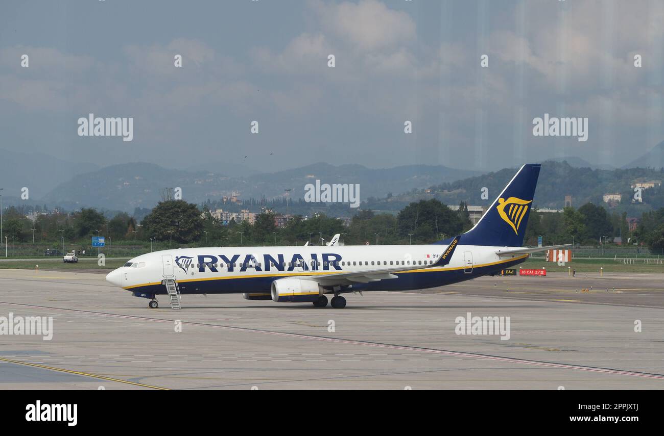 Boeing 737-8AS de Ryanair stationné à Bergame Banque D'Images
