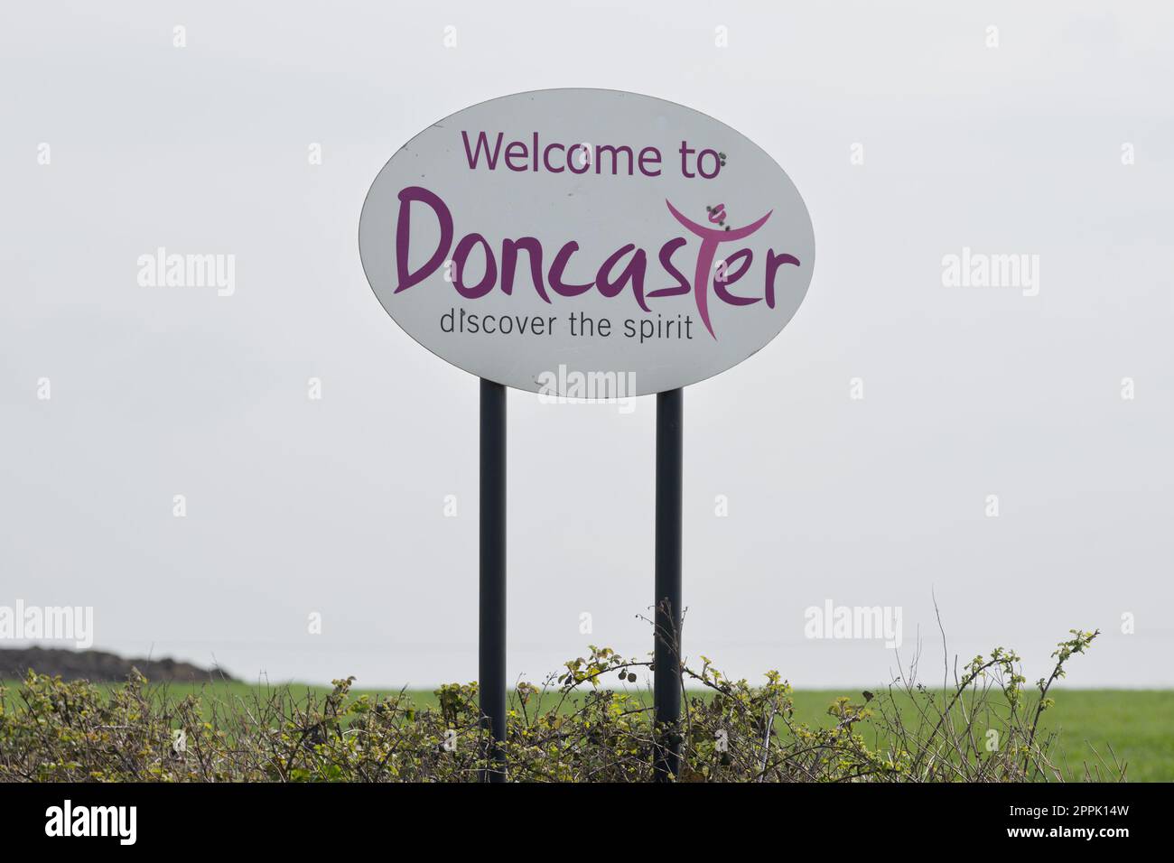 Bienvenue à Doncaster Découvrez le panneau Spirit Road, Doncaster, South Yorkshire, Angleterre, Royaume-Uni Banque D'Images