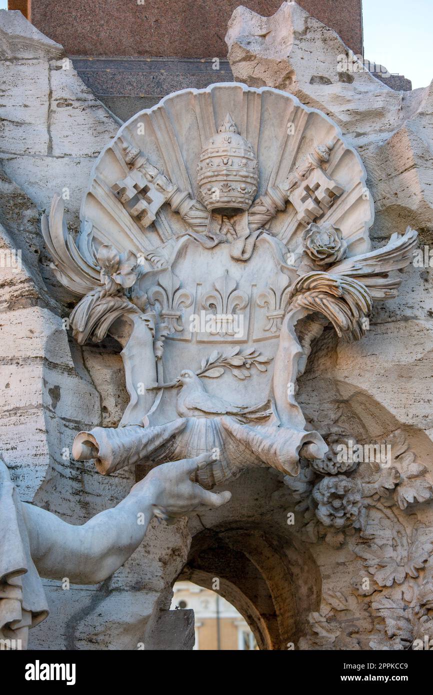 Fontaine des quatre fleuves du 17e siècle située sur la Piazza Navona, Rome, Italie. Banque D'Images