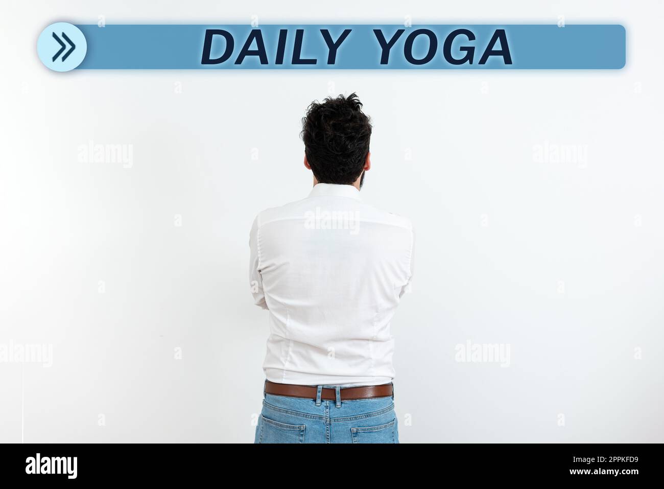 Inspiration montrant le signe Daily Yoga. Business IDEA série d'entraînements de yoga pour former différentes parties de votre corps Banque D'Images