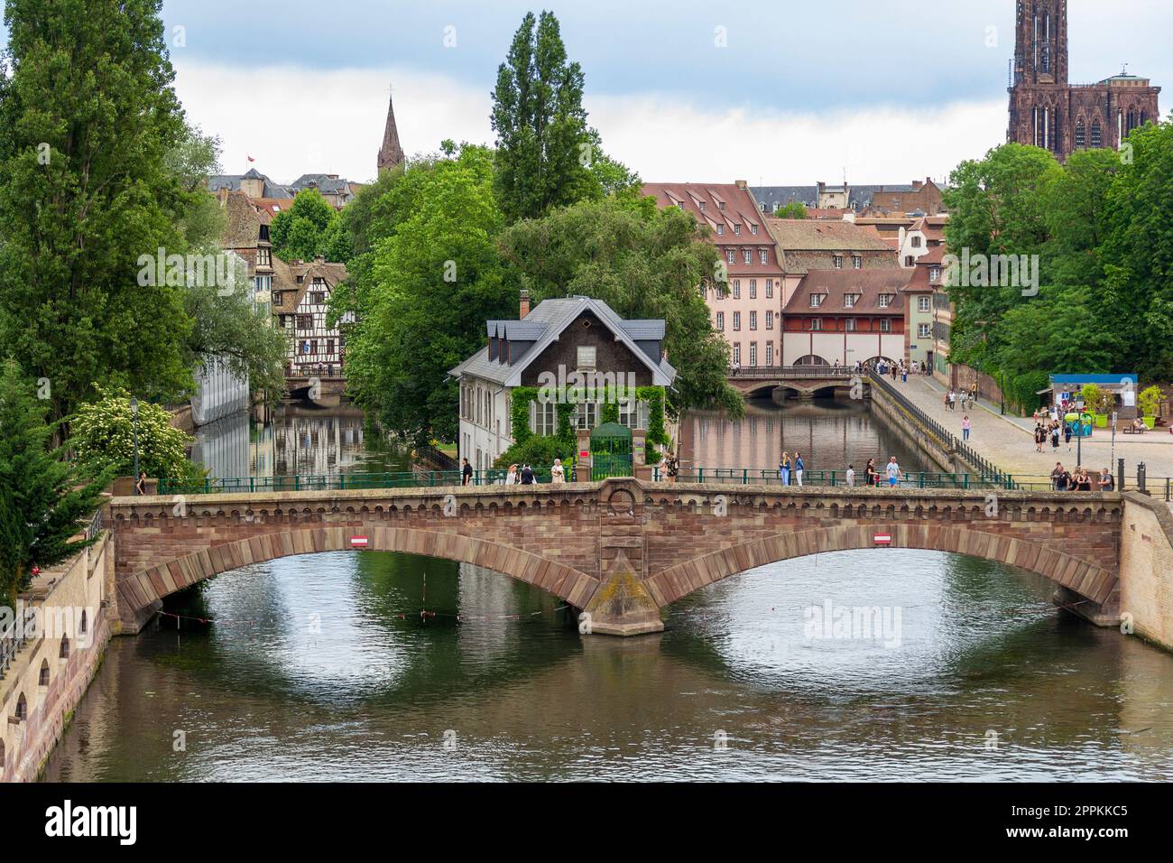 Autour des ponts couverts à Strasbourg Banque D'Images