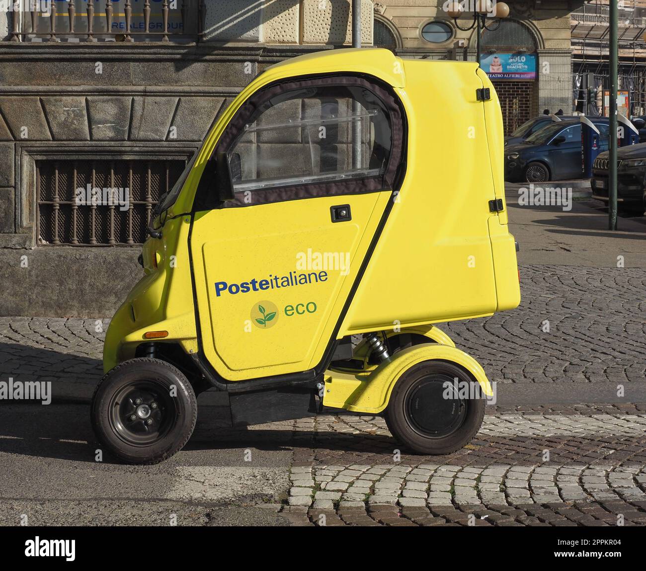 Poste Italiane véhicule de livraison électrique à Turin Banque D'Images