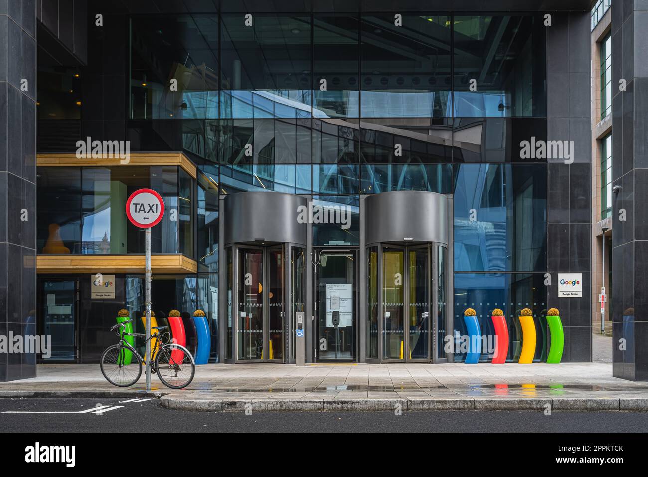 Entrée au siège social de Google sur Grand Canal Dock à Dublin Banque D'Images