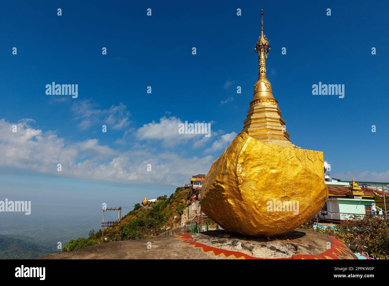 Le rocher d'or au Myanmar Banque D'Images