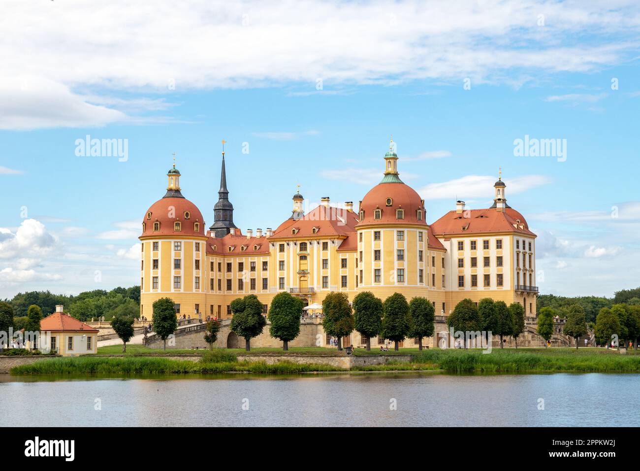 Allemagne, Saxe, Moritzburg. Le château a été construit par le duc Moritz comme pavillon de chasse et est devenu un palais royal de plaisance sous le règne d'août le fort. Banque D'Images