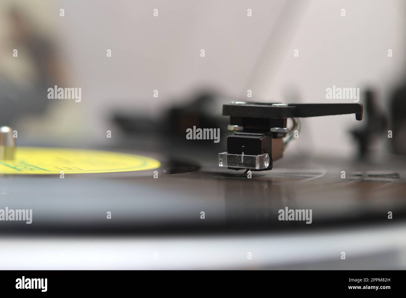 Tonearm d'un tourne-disque Banque D'Images