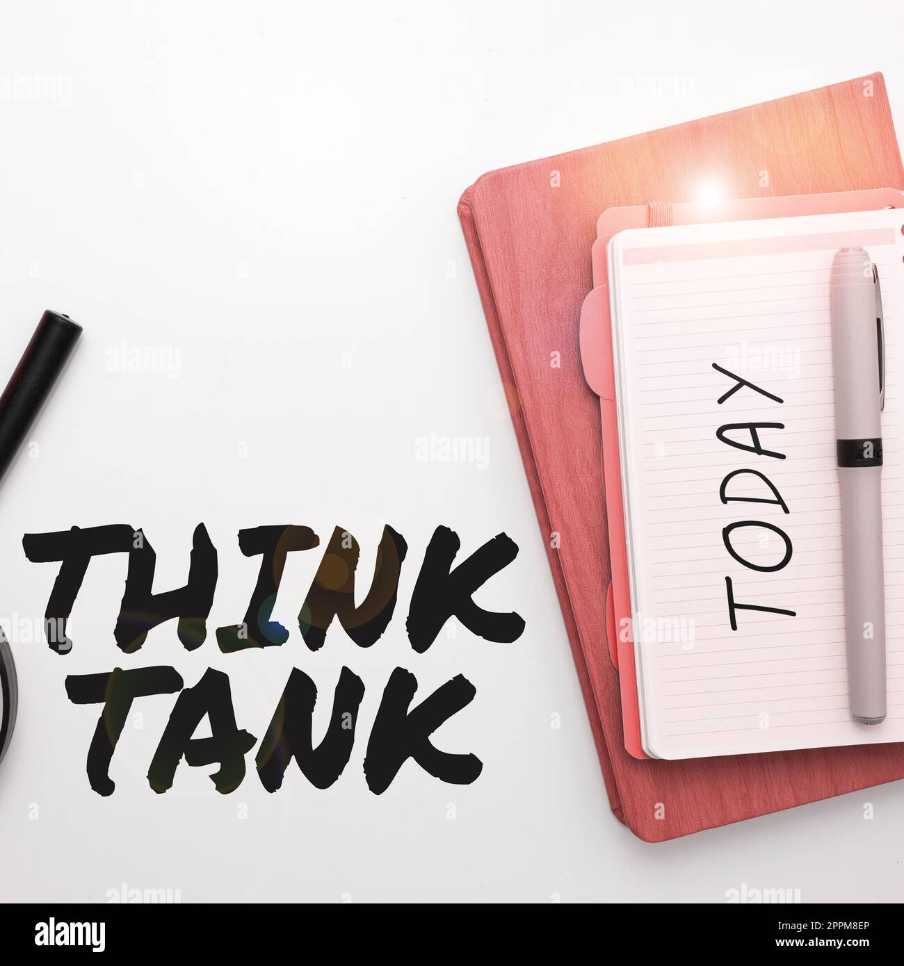 Légende du texte présentant Think Tank. Idées d'entreprise penser à des solutions de valeur innovantes idées réussies Banque D'Images