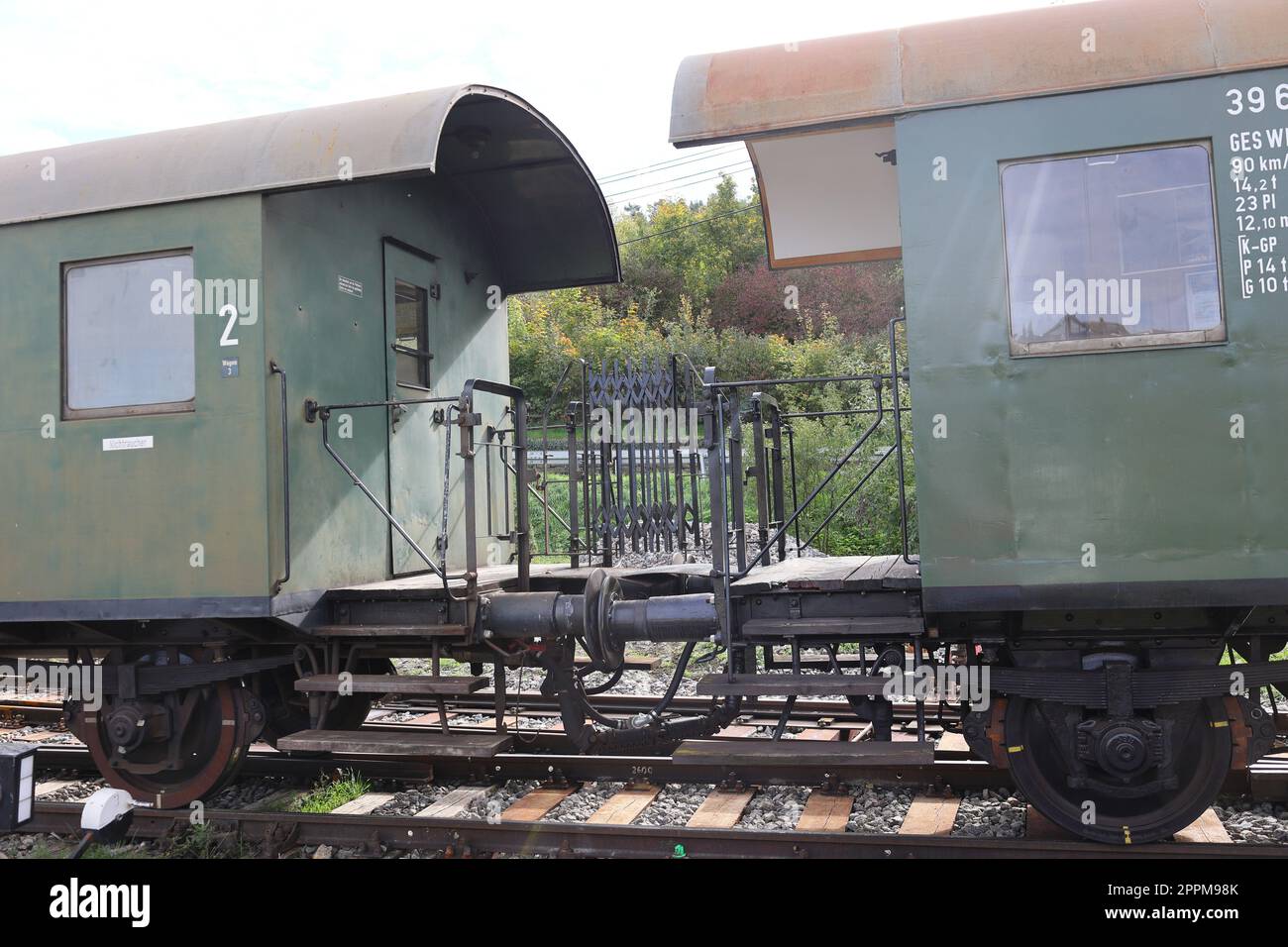 Plate-forme pour les passagers d'un ancien wagon Banque D'Images