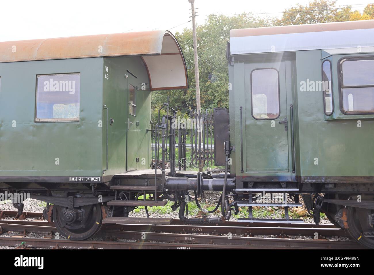 Plate-forme pour les passagers d'un ancien wagon Banque D'Images