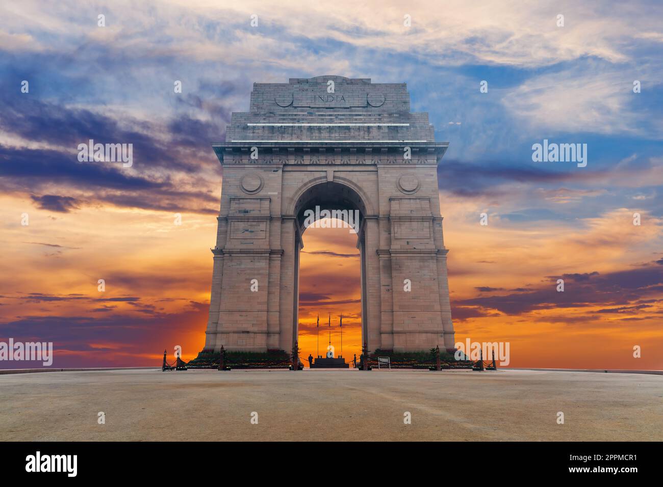 Coucher de soleil à la porte de l'Inde, célèbre monument de New Delhi Banque D'Images