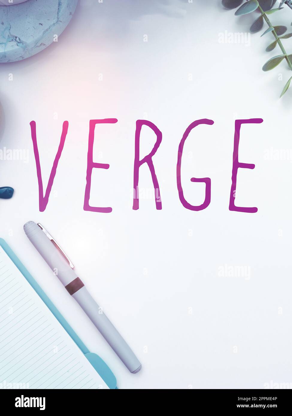 Signe de texte indiquant Verge. Photo conceptuelle limite extrême au-delà de laquelle quelque chose spécifié va se produire Edge Banque D'Images