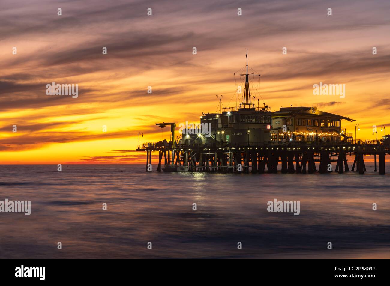 Santa Monica Pier at Sunset Banque D'Images