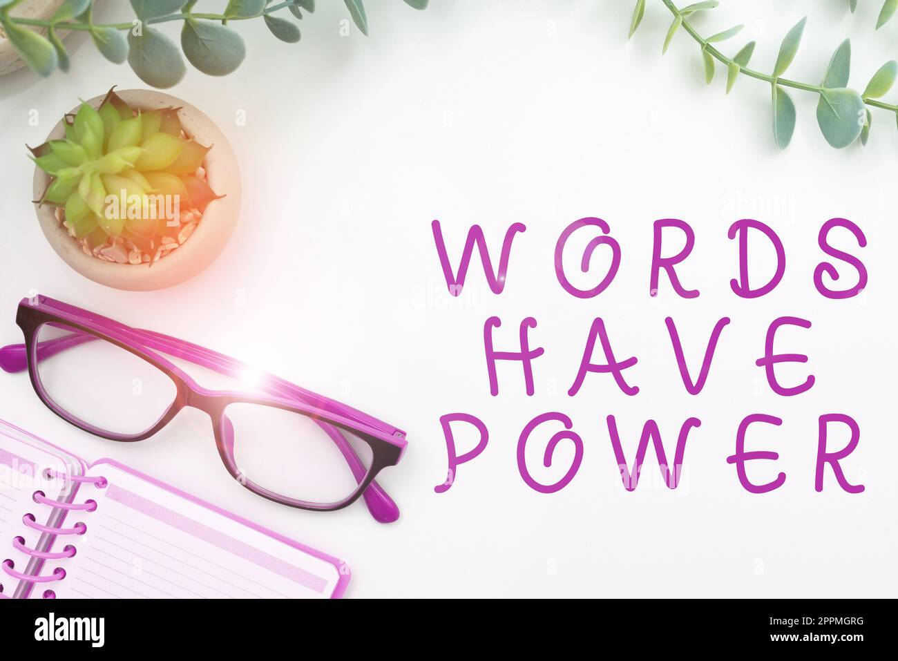 Les mots de texte d'écriture ont le pouvoir. Vitrine des affaires la capacité énergétique de guérir aide à entraver humble et humilier Banque D'Images