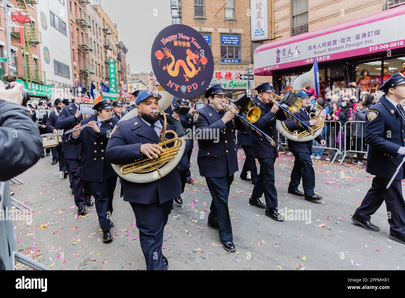 New York City police Department police Band à Chinatown, New York, États-Unis Banque D'Images