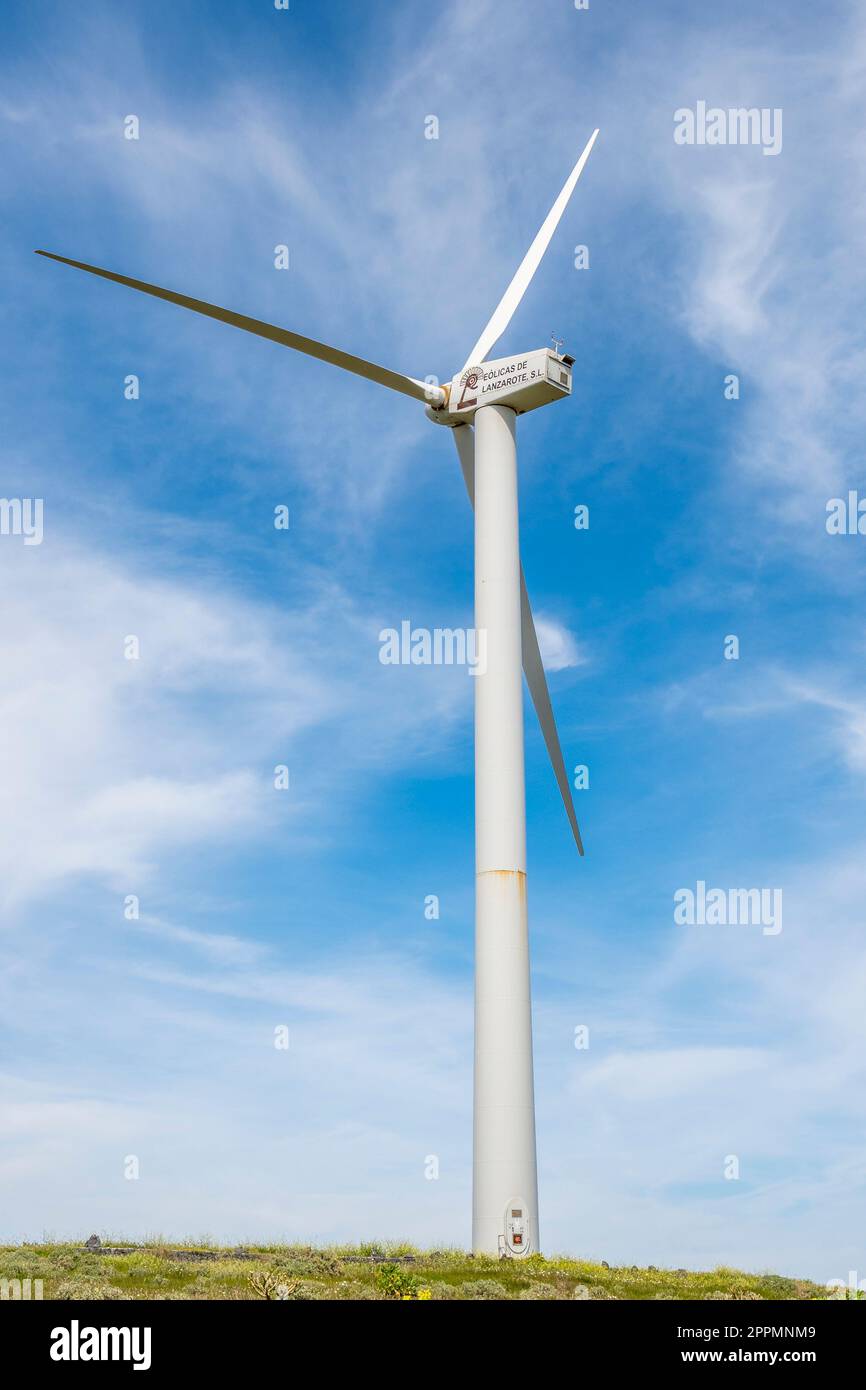 Vue sur une éolienne d'Eolicas de Lanzarote dans Eolico Park à Lanzarote Banque D'Images