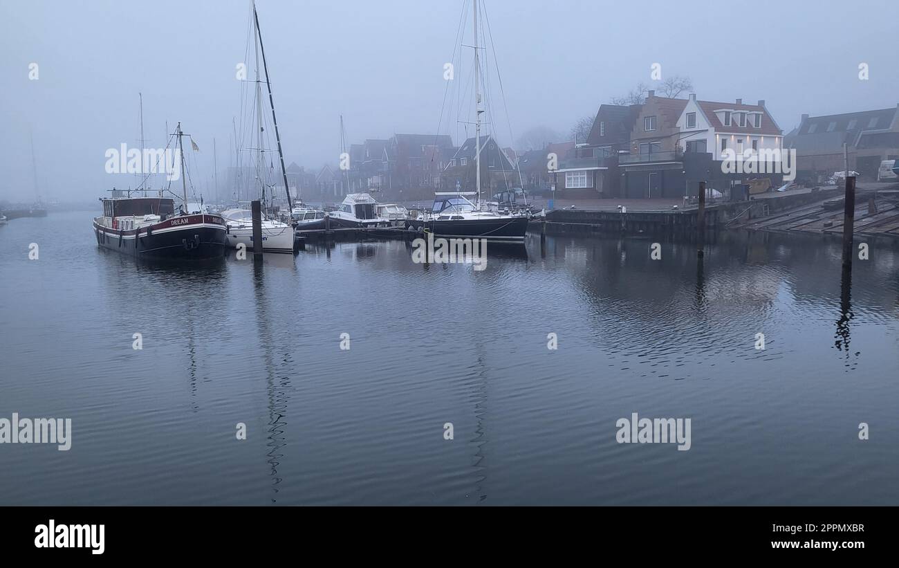 Visiter la ville d'Urk dans un mobil-home. Banque D'Images