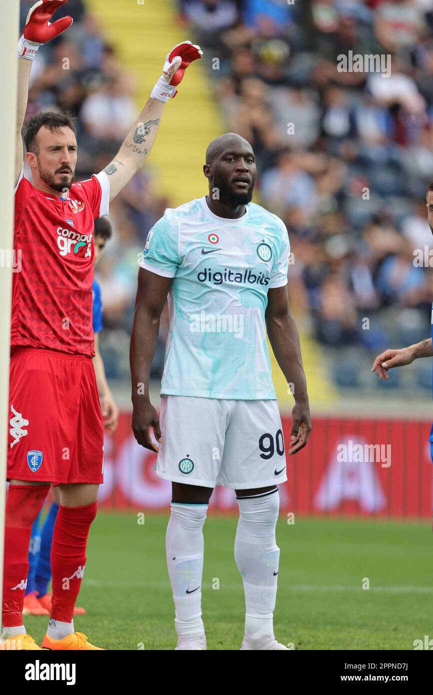 ITA-Seriea-Empoli v Inter&#XA;EMPOLI, ITALIE – Apr 23, Samuele Perisan d'ACF Empoli et Romelu Lukaku d'INTER pendant la série italienne De football Banque D'Images