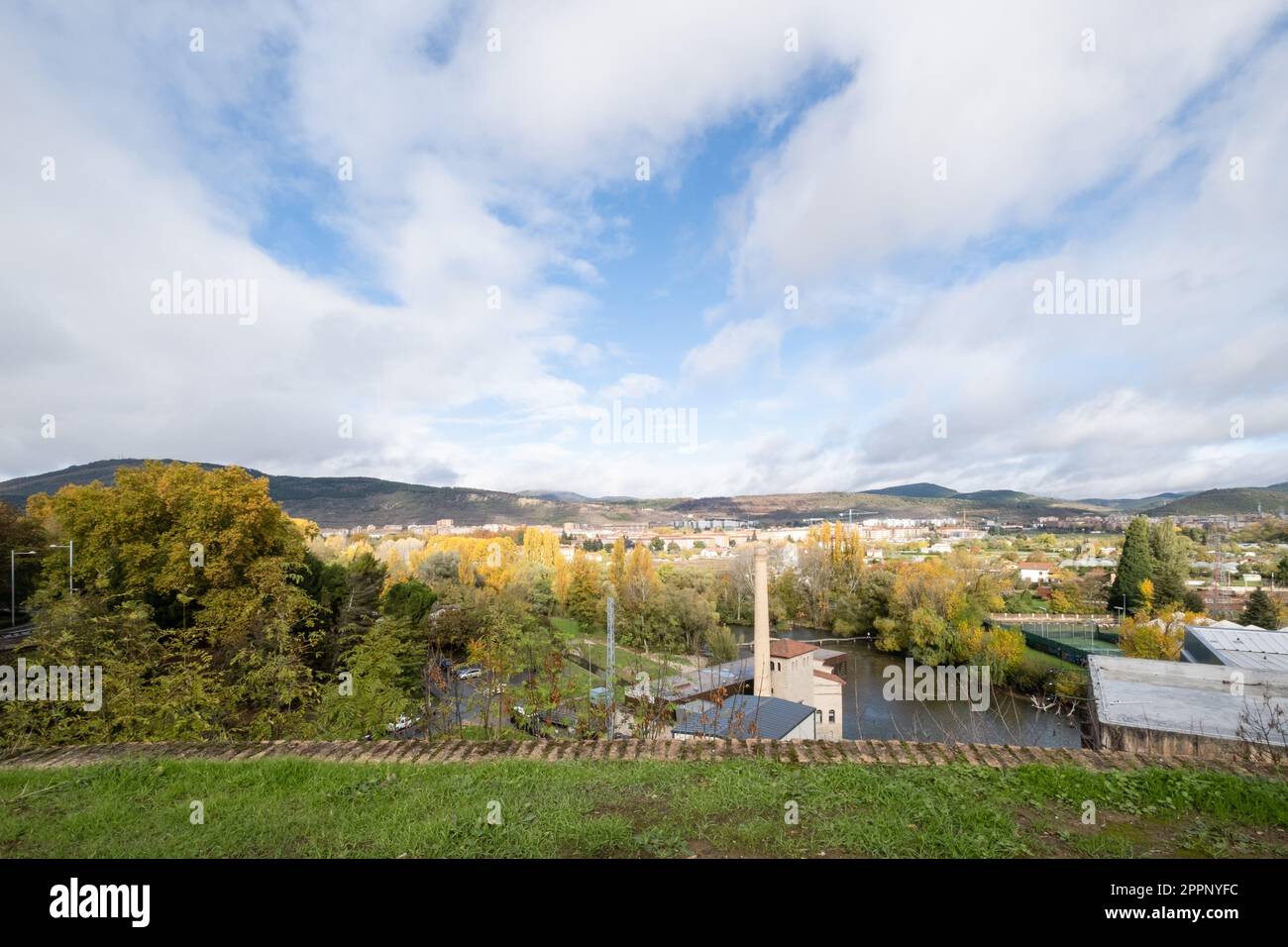 Vue du parc au Centro de Interpretación de las Fortificaciones de Pampelune en automne, Pampelune, pays Basque Banque D'Images