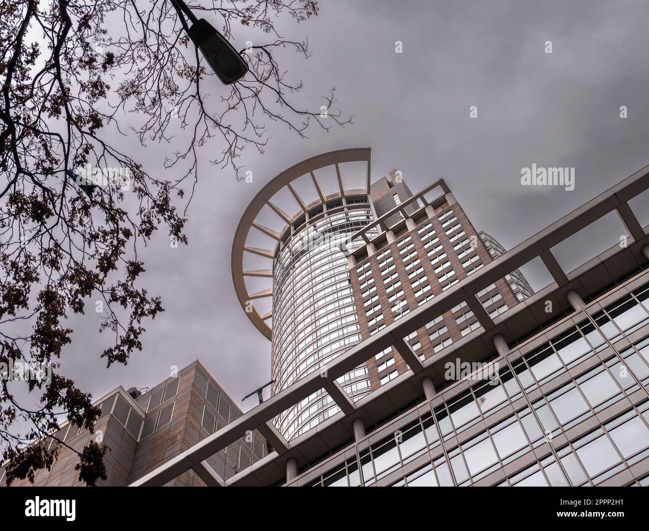 Francfort, Allemagne - 29 janvier 2023 : la tour Westend de la DZ Bank à Francfort Banque D'Images