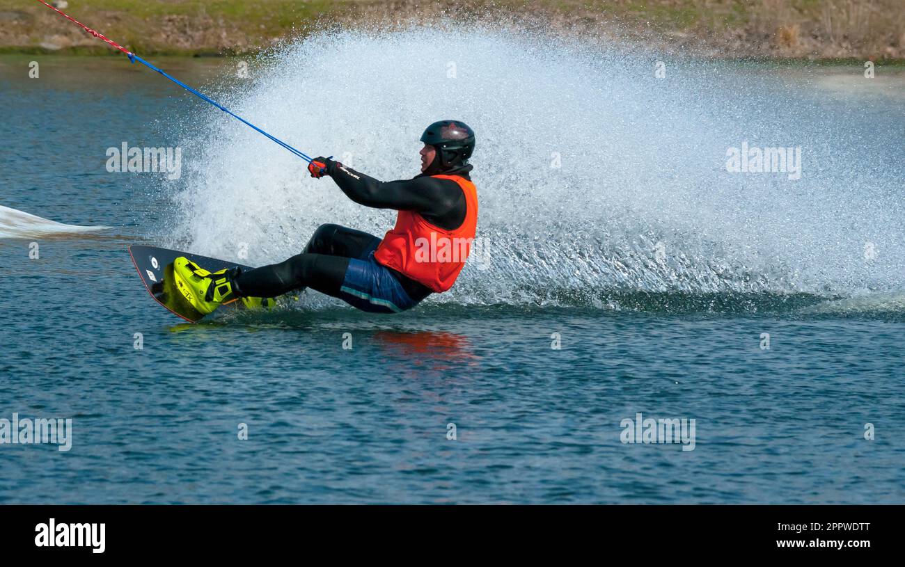 Ski nautique. Wakeboard. Europe. Ukraine. Kharkiv. Banque D'Images