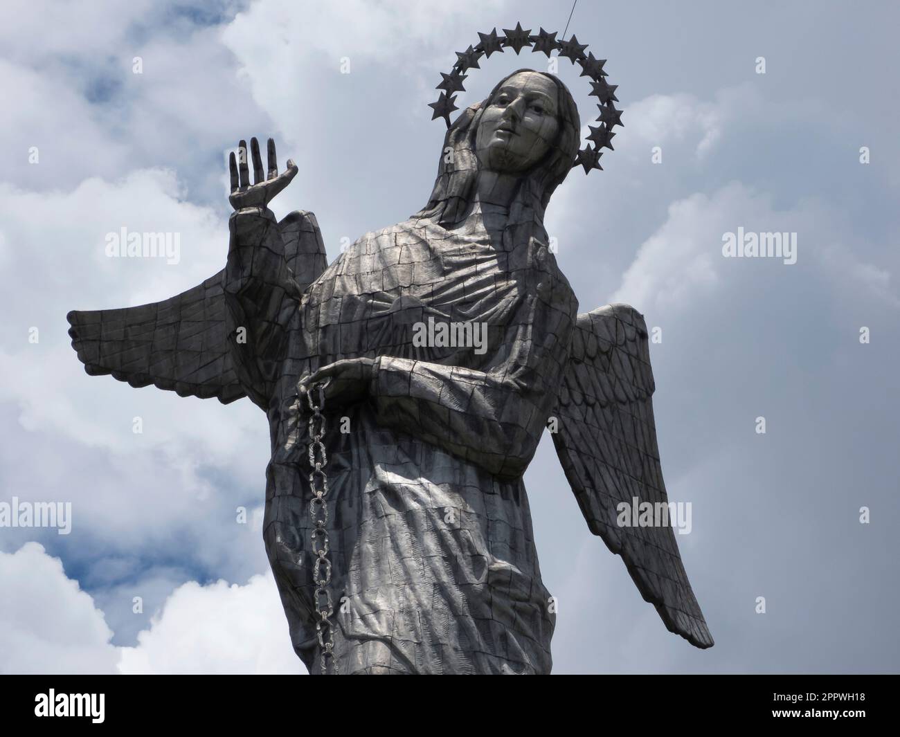 Vierge de la statue d'aluminium de Panecillo, Quito, Équateur. Banque D'Images