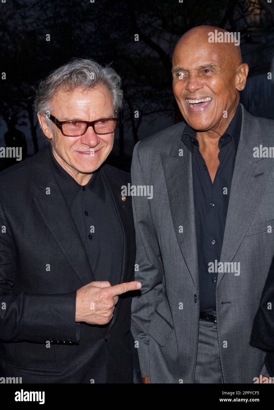 Harvey Keitel et Harry Belafonte assistent à la fête Vanity Fair lors du festival annuel du film Tribeca 10th au palais de justice suprême de l'État sur 27 avril, Banque D'Images