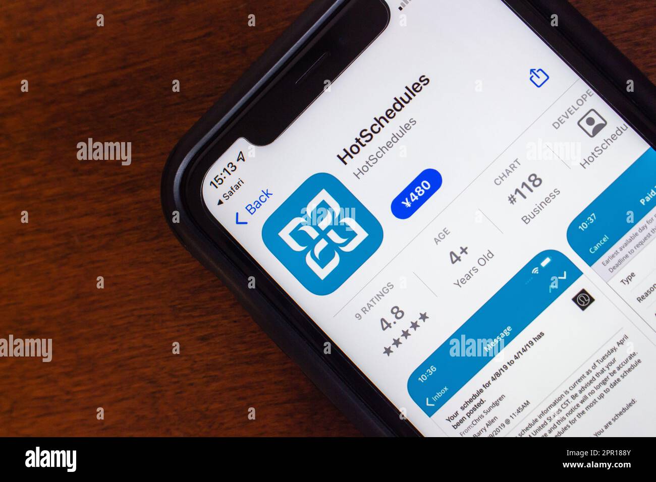 Application HotSchedules vue dans l'App Store sur un iPhone. HotSchedules est une application Web de gestion de quart de la société HotSchedules, inc. Basée au Texas Banque D'Images