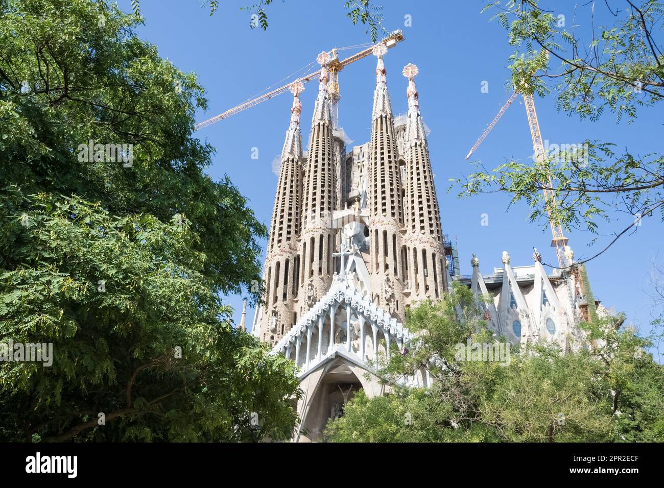 Détail architectural de la Sagrada Família, la plus grande église catholique inachevée du monde située à Eixample, conçue par Antoni Gaudí Banque D'Images
