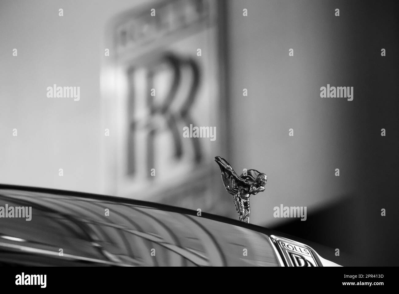 Décoration Spirit of Ecstasy sur Rolls Royce Ghost à BMW Welt, Munich Allemagne Banque D'Images