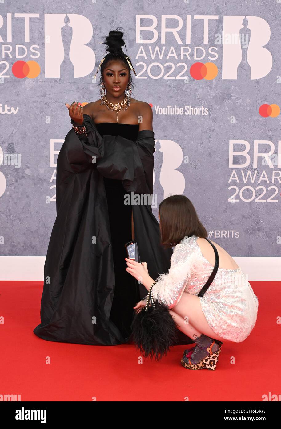 La photo doit être créditée ©Alpha Press 079965 08/02/2022 Bree Runway aux BRIT Awards 2022 à l'Arena O2 à Londres Banque D'Images