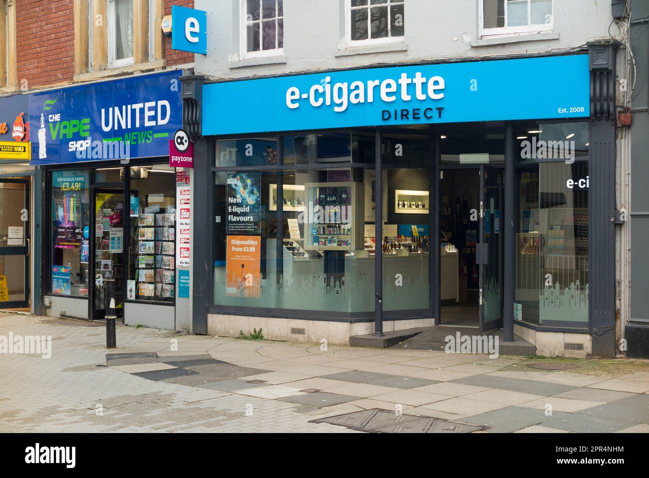 elfbar nachfüll pod läuft aus Marché de la cigarette électronique Banque de photographies et d'images à  haute résolution
