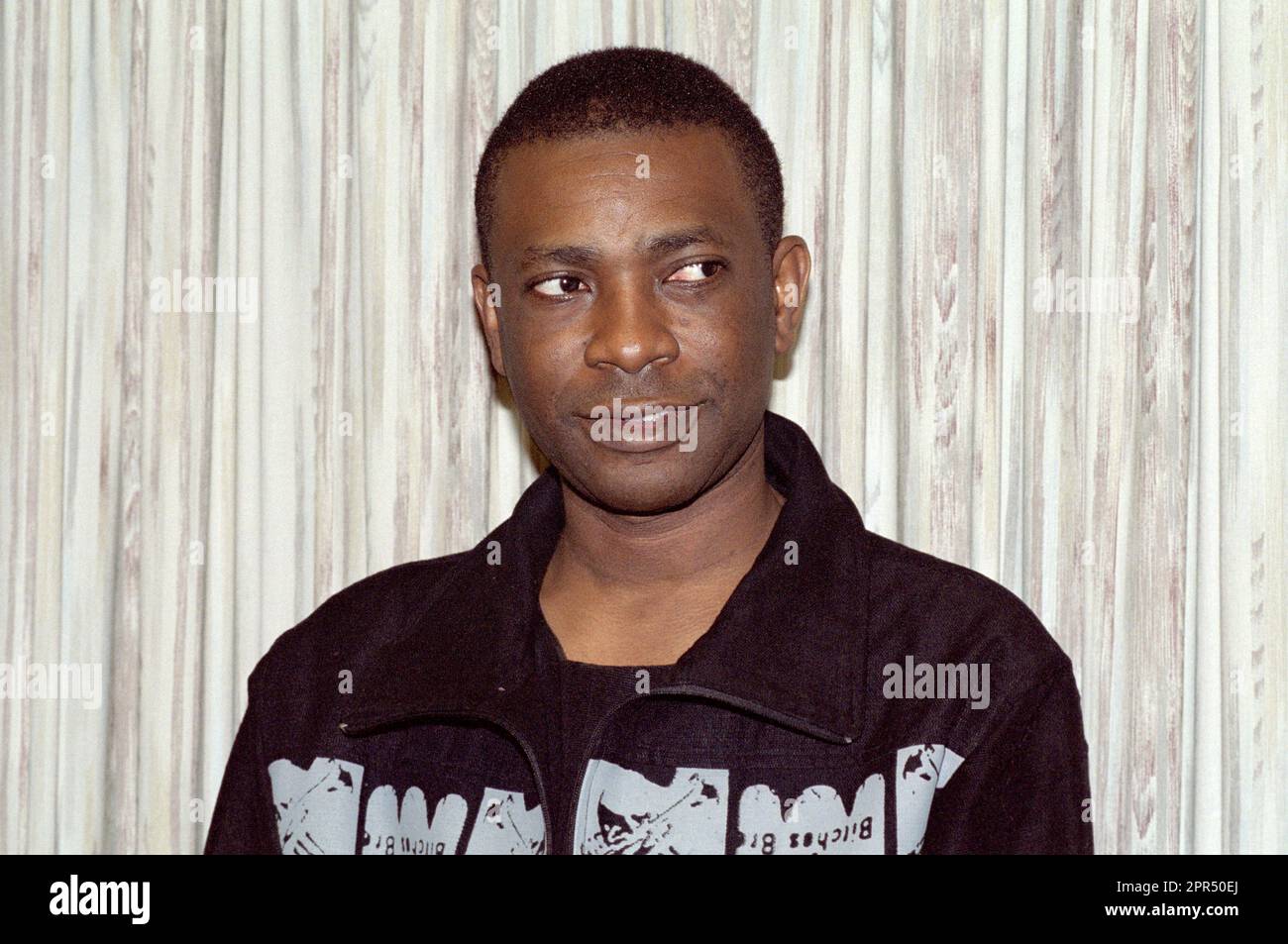 Italie Sanremo 2000-02-18: Youssou n'Dour pendant la séance photo Banque D'Images