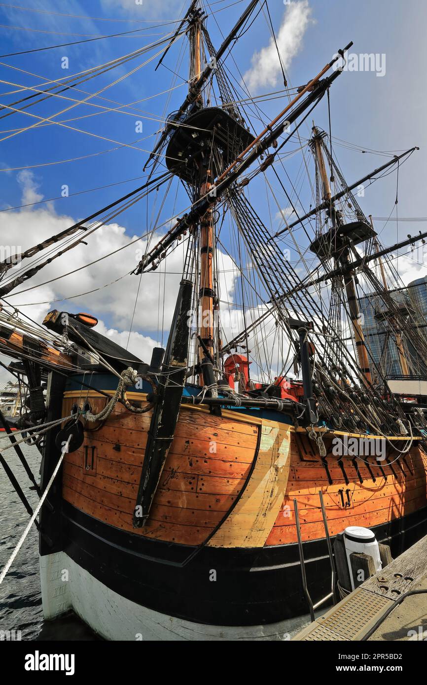 612 réplique moderne d'un barque du XVIIIe siècle exposé devant le Musée maritime national australien. Sydney-Australie. Banque D'Images