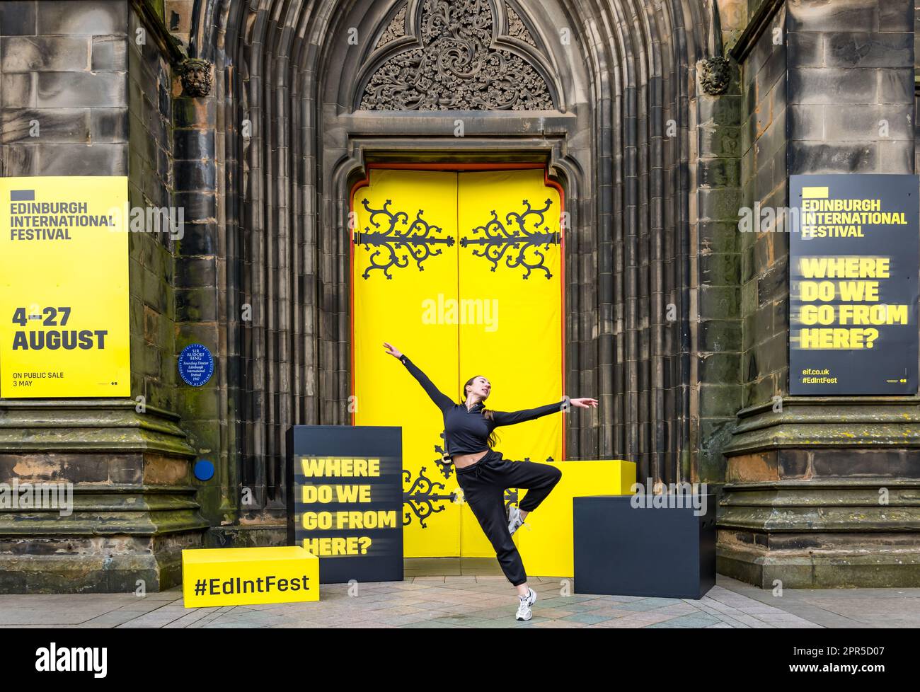 La danseuse de ballet Millie Thomas danse pour lancer le Festival international d'Édimbourg 2023 au Hub, en Écosse, au Royaume-Uni Banque D'Images
