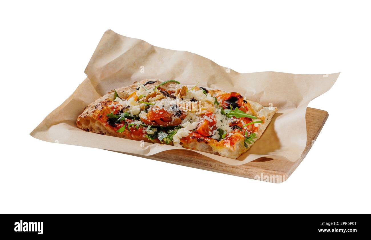 Vue rapprochée d'une fine tranche de pizza en croûte Banque D'Images