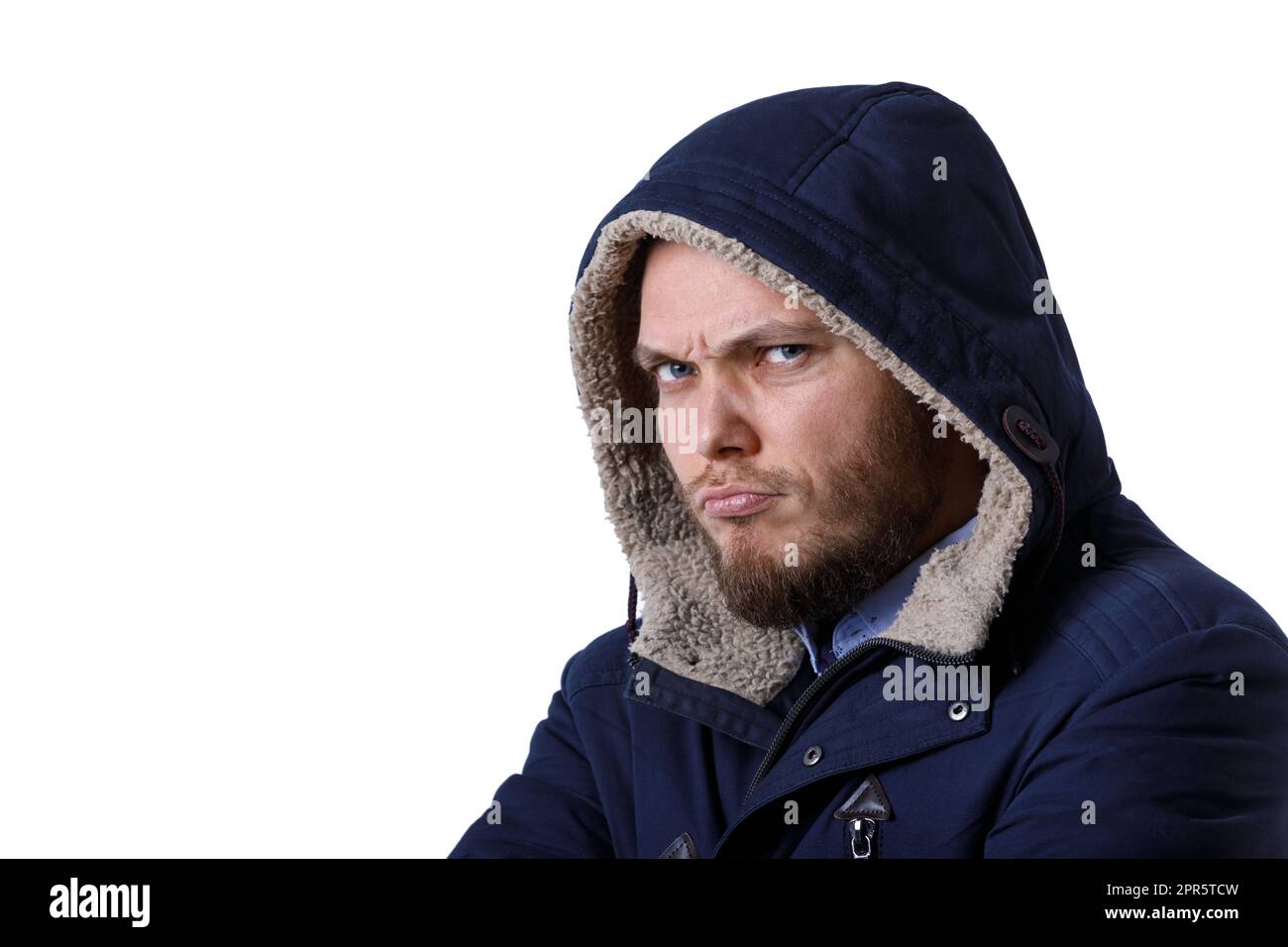Smiling young man en hiver manteau chaud. Banque D'Images