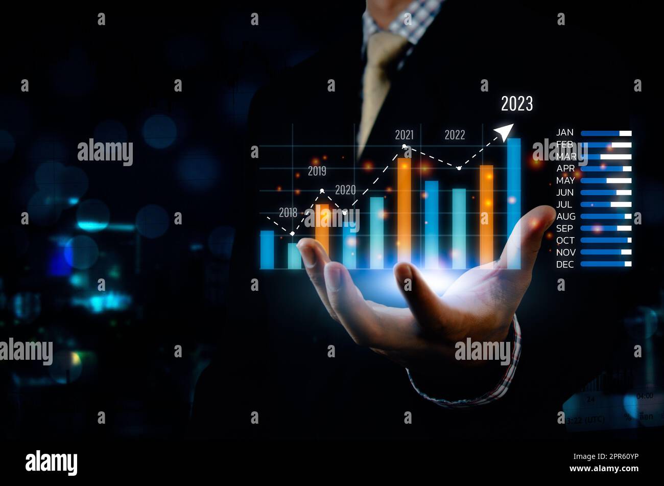 Big Data Graph Virtual Screen 2023 dans l'analyse économique et le financement des investissements et le concept d'entreprise de planification marketing. Banque D'Images