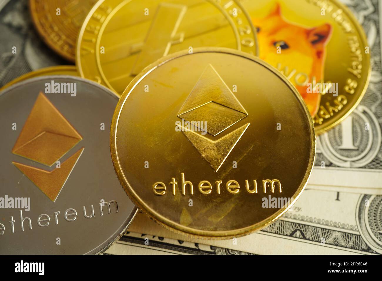 Ordinateur de carte-mère à circuit électrique Ethereum pour les entreprises et les entreprises, monnaie numérique, crypto-monnaie virtuelle. Banque D'Images