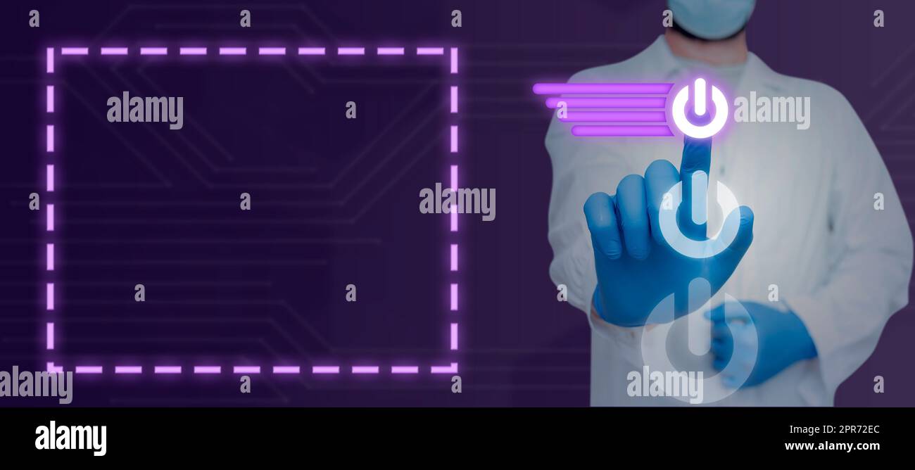Médecin avec masque et gants pointant sur plusieurs symboles de bouton d'alimentation lumineux avec un design futuriste. Spécialiste de la technologie numérique pour la science et la médecine. Banque D'Images