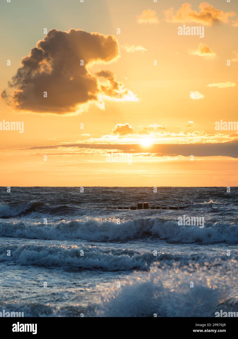 Coucher du soleil sur la mer Baltique Banque D'Images