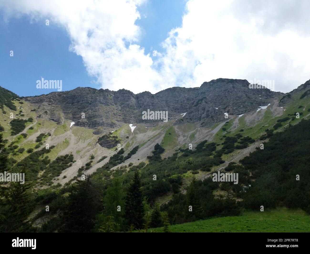 Randonnée en montagne à la montagne de Notkarspitze, Alpes d'Ammergau, Allemagne Banque D'Images