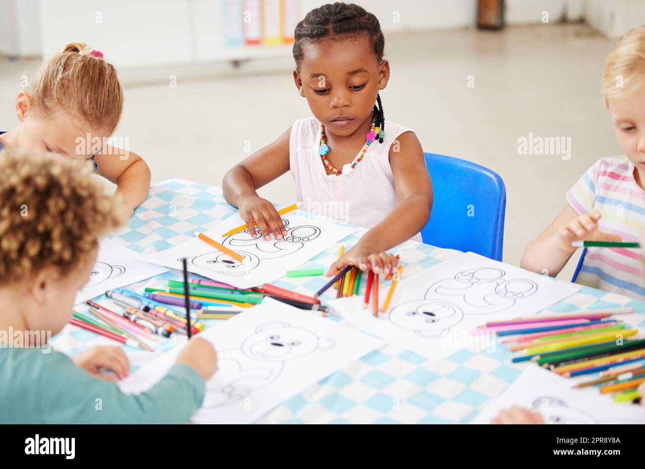 Niños escuela para colorear Banque de photographies et d’images à haute