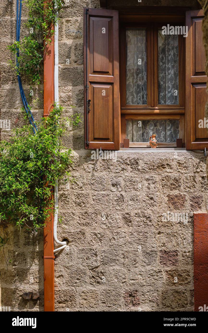 Maison dans la rue dans le vieux centre commercial de Rhodes, l'île de Rhodes, les îles grecques de l'archipel du Dodécanèse, vacances en Europe et un populaire Banque D'Images