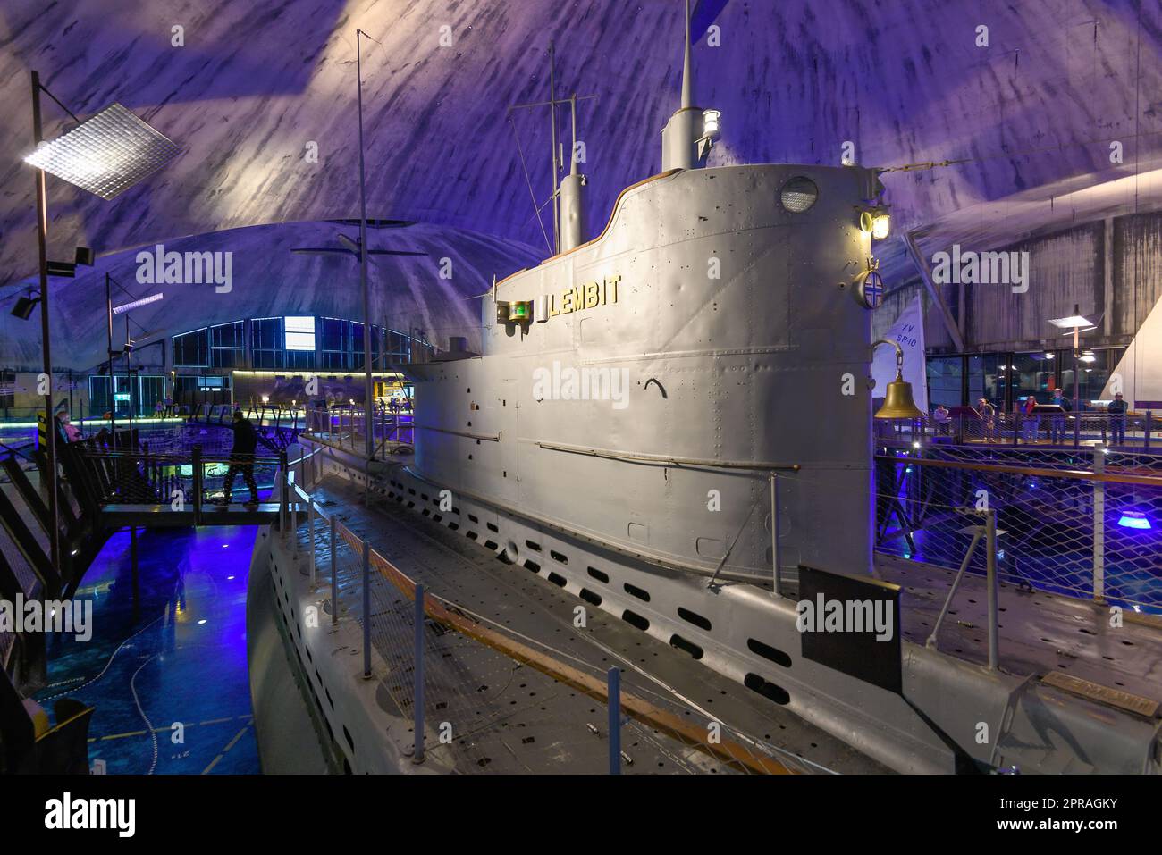 Sous-marin EML Lembit à l'intérieur du Musée maritime estonien. Le musée du port d'hydravion à Tallinn, en Estonie, est situé dans ce qui était autrefois un hangar d'hydravion. Banque D'Images