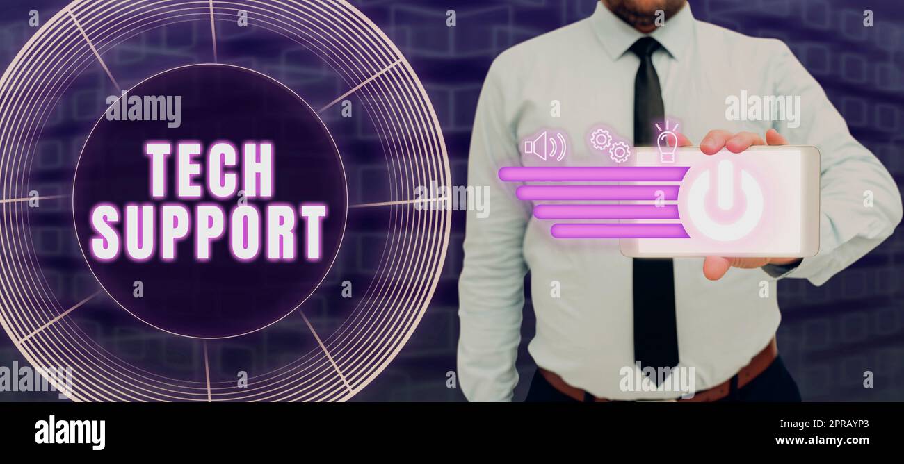 Support technique d'affichage conceptuel. Approche commerciale aider les personnes ayant des problèmes techniques Homme avec un smartphone présentant Digital S et Modern Technology. Banque D'Images