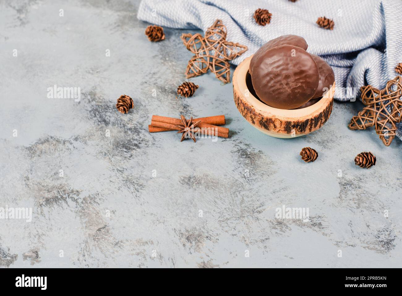 Pain d'épice Nurnberg elisen, bonbons de noël traditionnels allemands enrobés de chocolat Banque D'Images