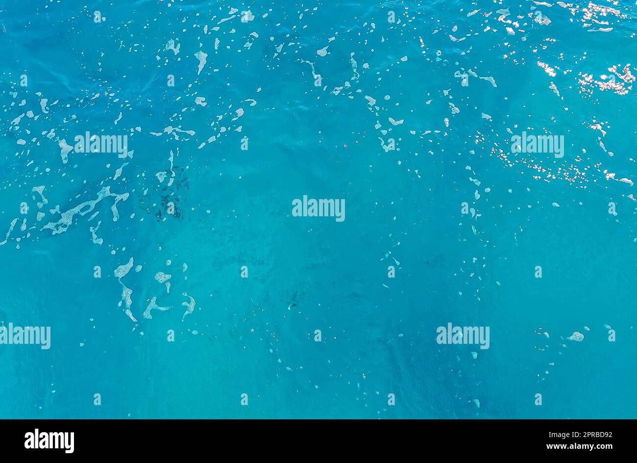 Bleu turquoise vagues d'eau océan et mer texture motif Mexique. Banque D'Images