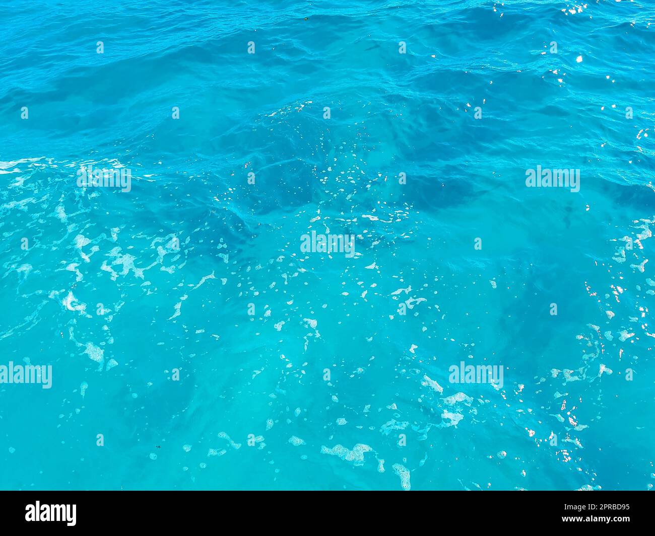 Bleu turquoise vagues d'eau océan et mer texture motif Mexique. Banque D'Images